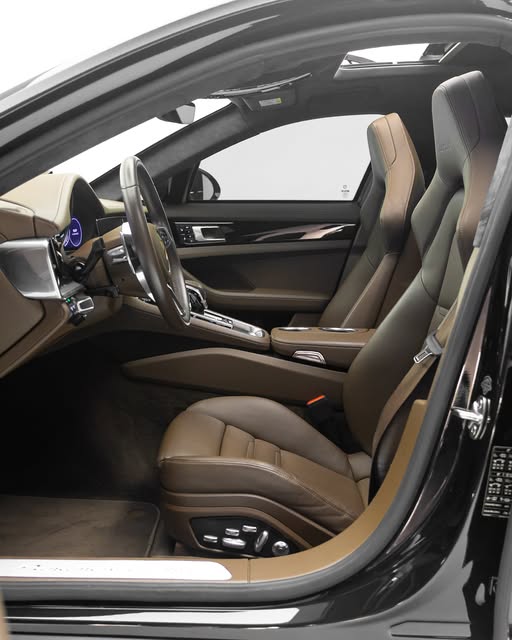 PORSCHE PANAMERA TURBO SPORT TURISMO - Imagem 4