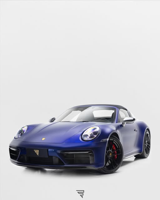 PORSCHE 911 TARGA 4 GTS - Imagem 2