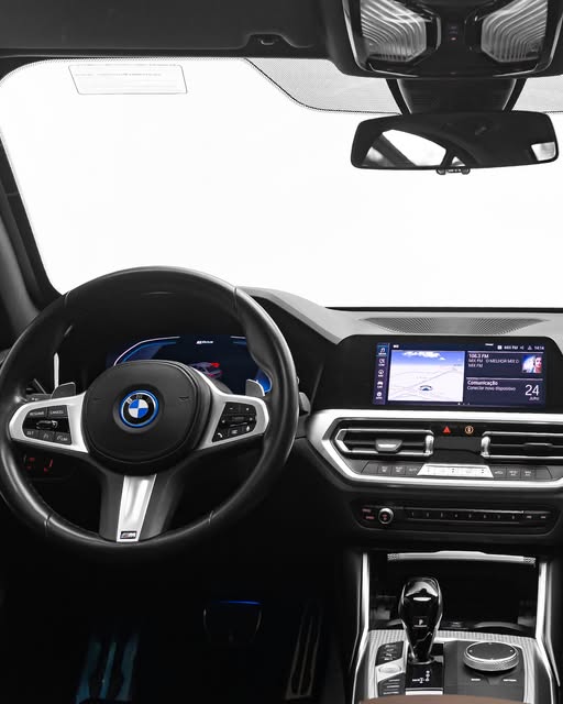 BMW 330E M SPORT - Imagem 3
