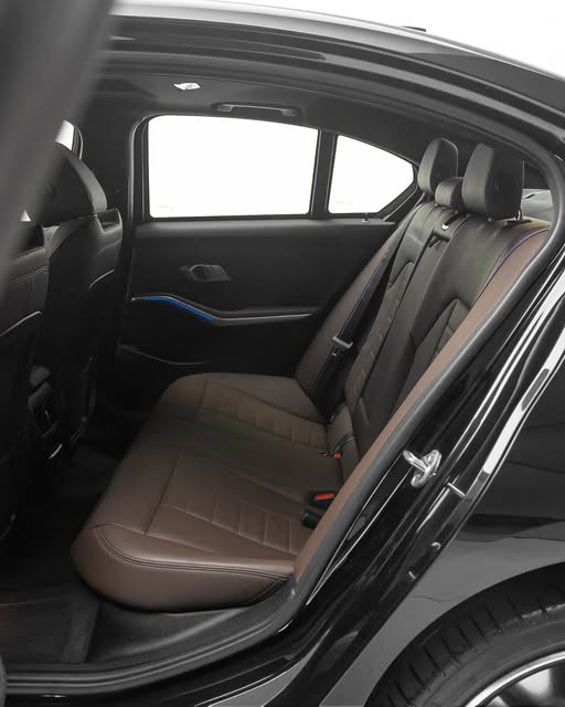 BMW 330E M SPORT - Imagem 5