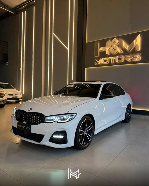 BMW 330 M SPORT - Imagem 8