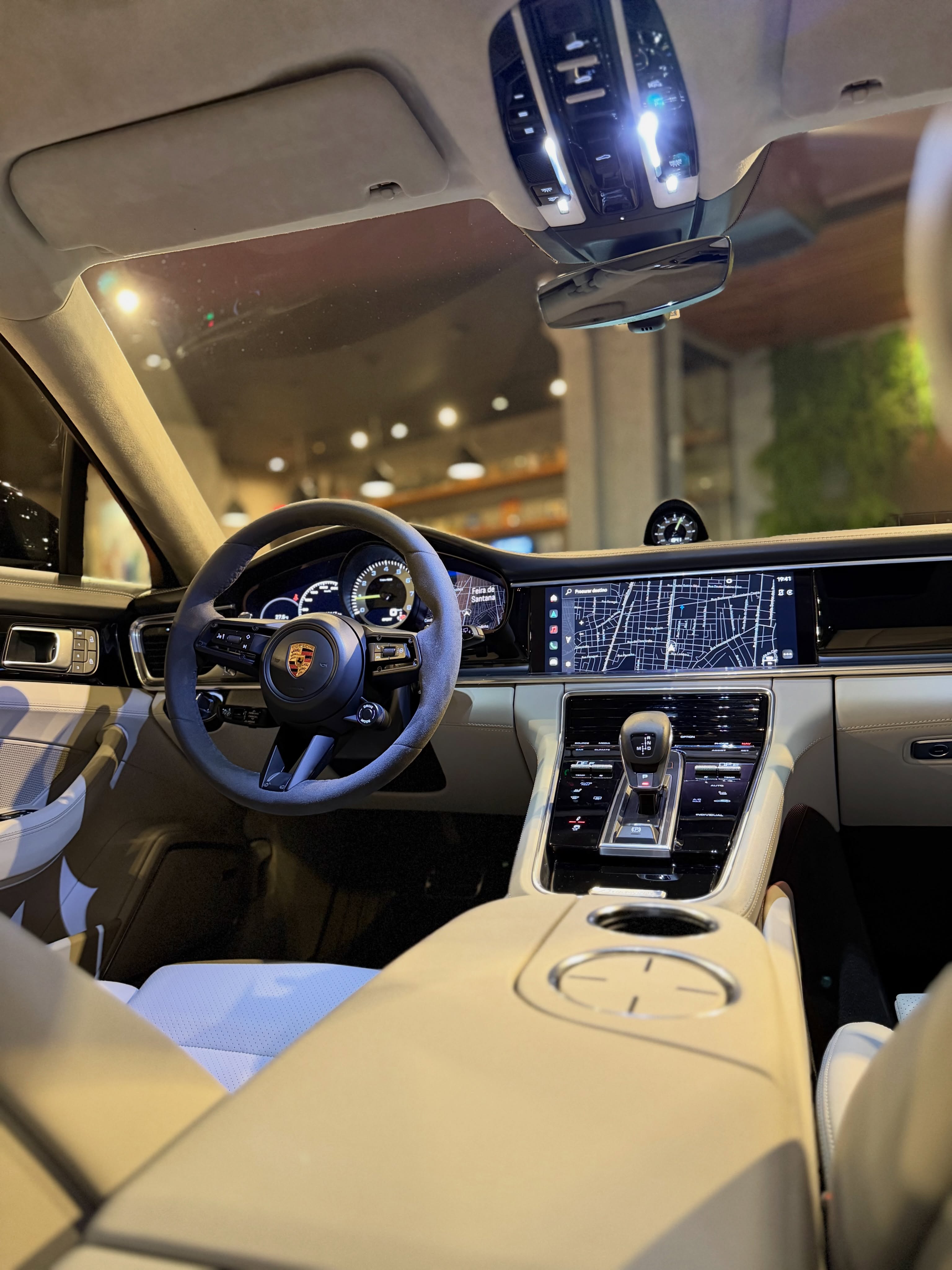 PORSCHE PANAMERA 4 E-HYBRID SPORT TURISMO - Imagem 16