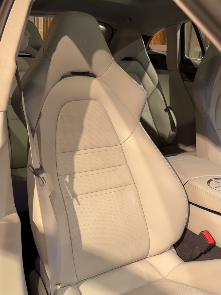 PORSCHE PANAMERA 4 E-HYBRID SPORT TURISMO - Imagem 19