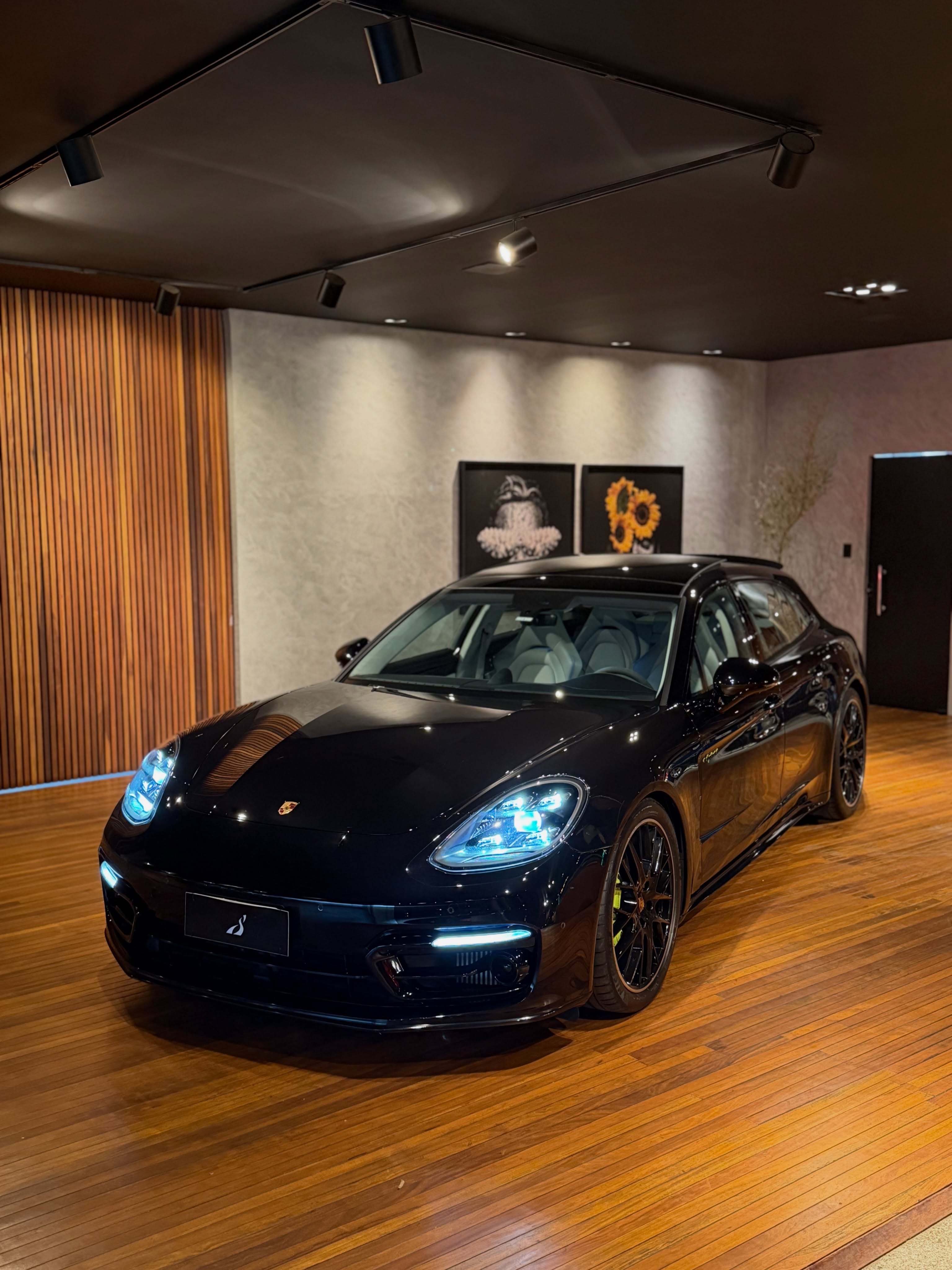 PORSCHE PANAMERA 4 E-HYBRID SPORT TURISMO - Imagem 3