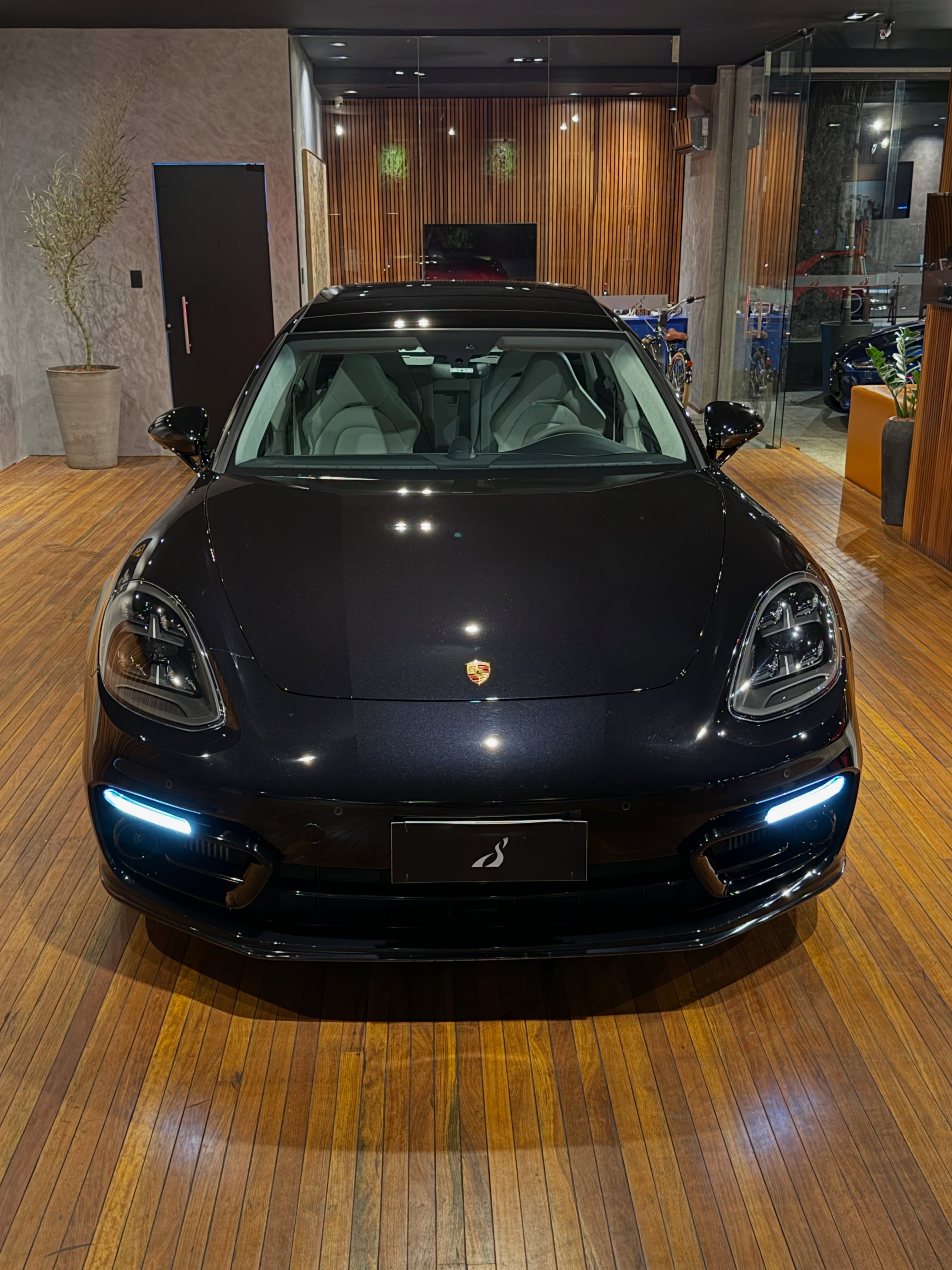 PORSCHE PANAMERA 4 E-HYBRID SPORT TURISMO - Imagem 5