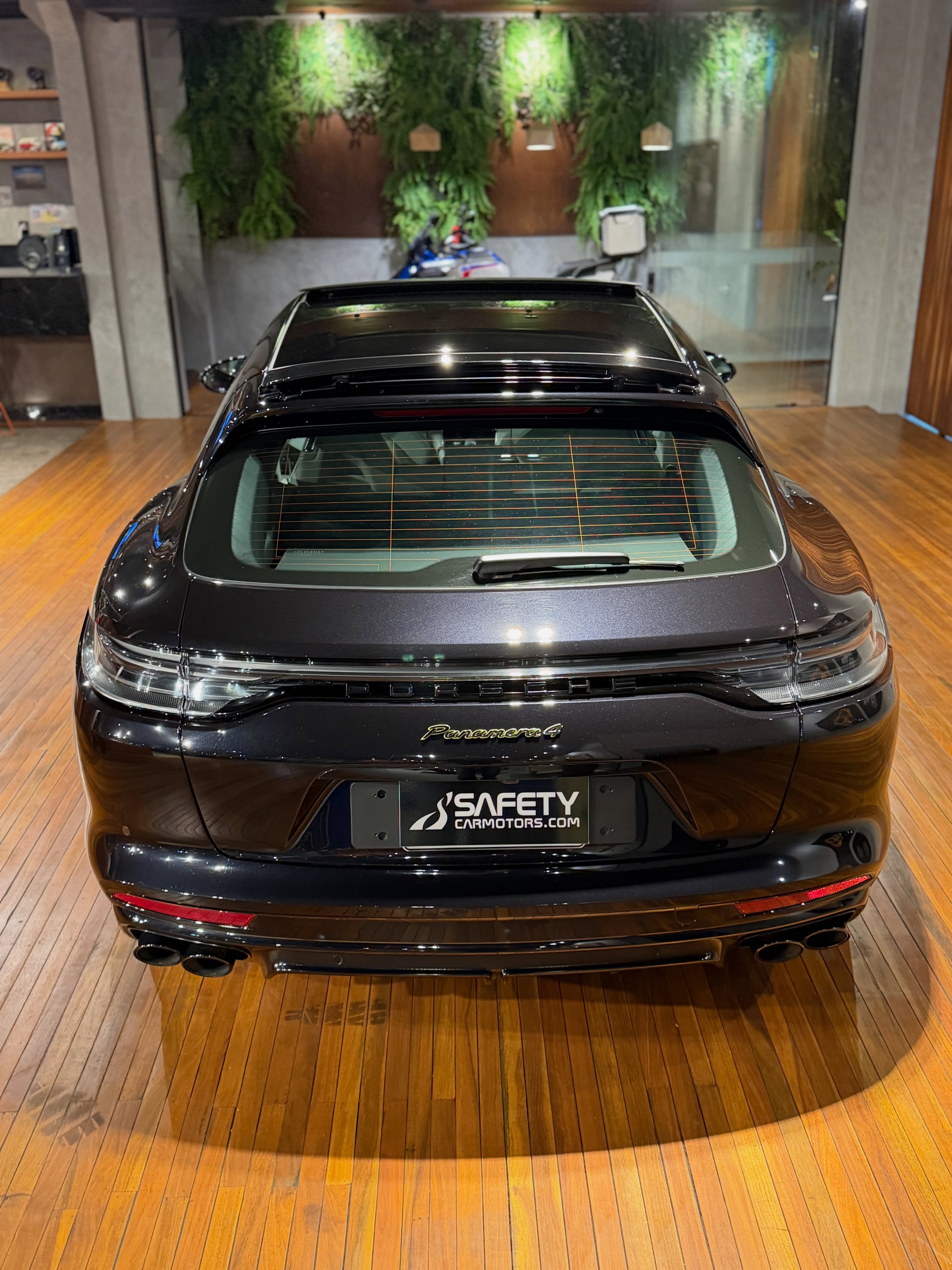 PORSCHE PANAMERA 4 E-HYBRID SPORT TURISMO - Imagem 6