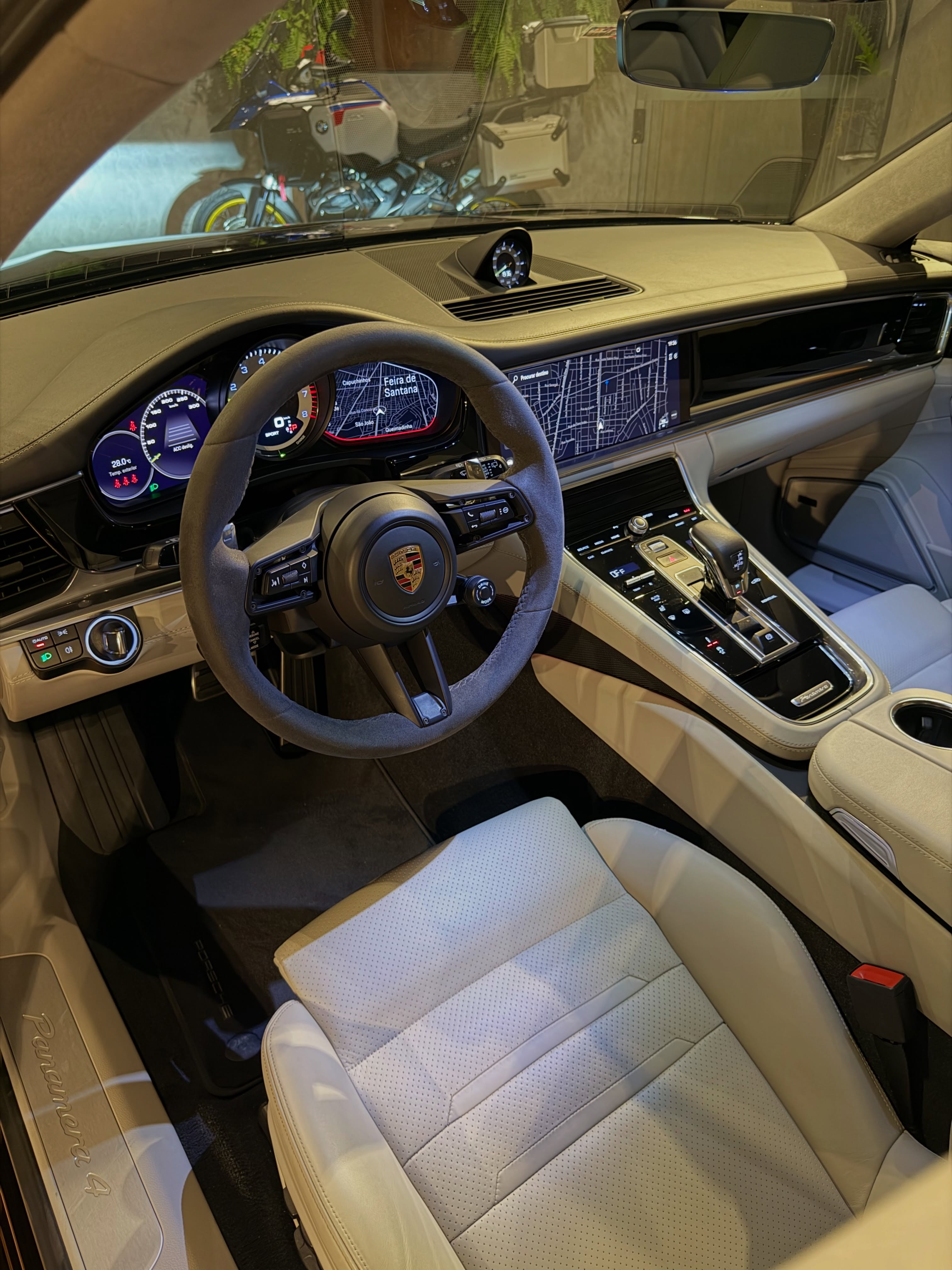 PORSCHE PANAMERA 4 E-HYBRID SPORT TURISMO - Imagem 10