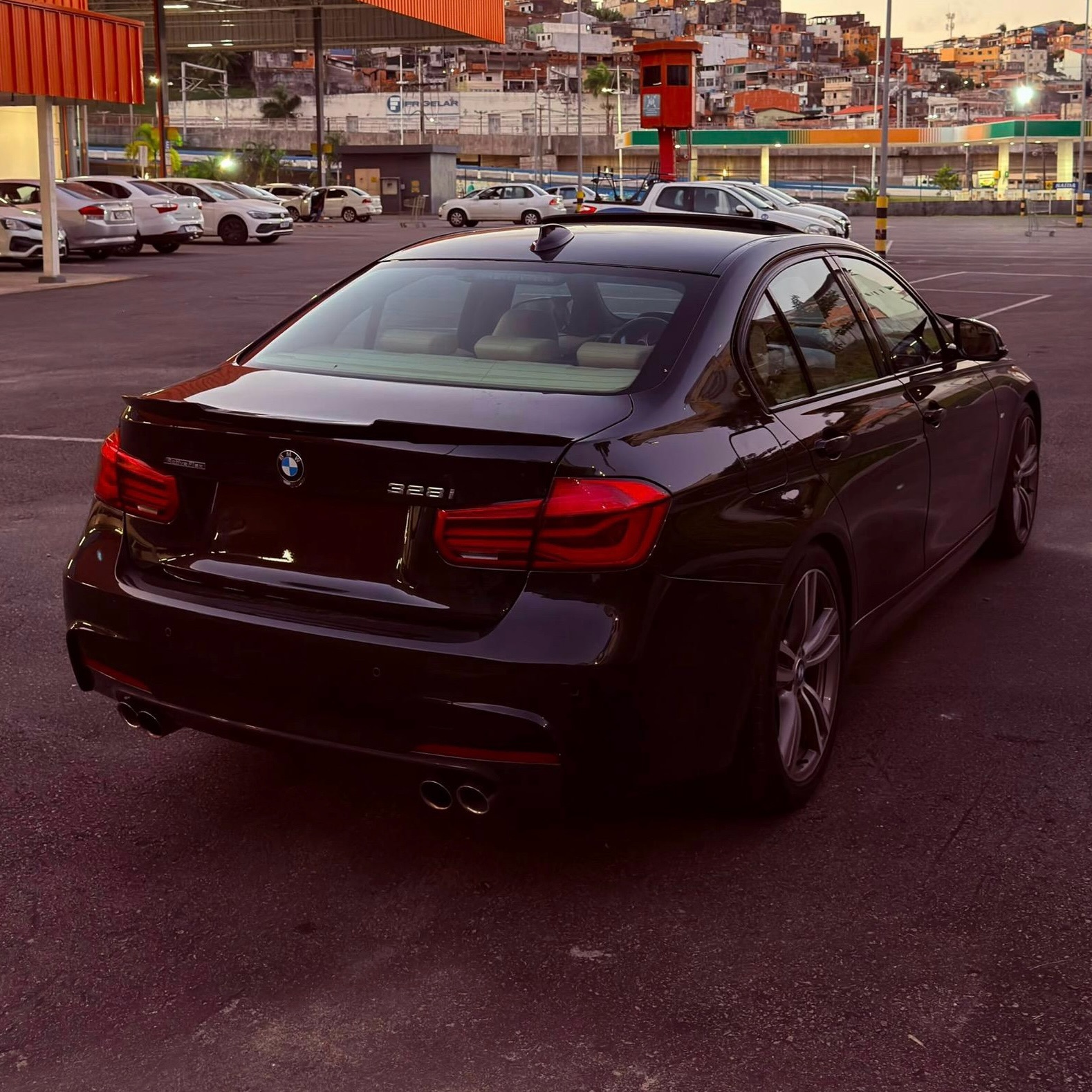 BMW 328I M SPORT - Imagem 4