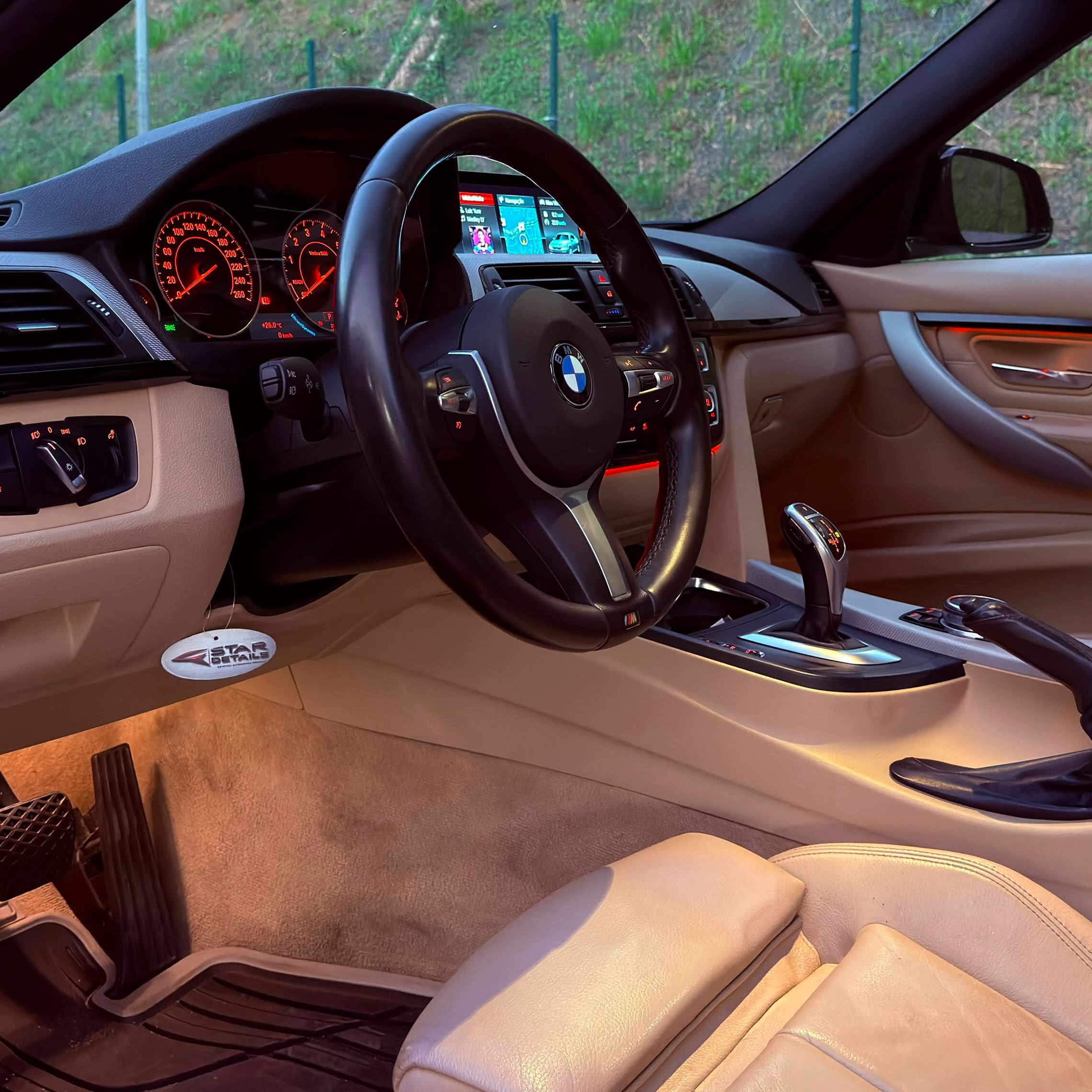BMW 328I M SPORT - Imagem 9
