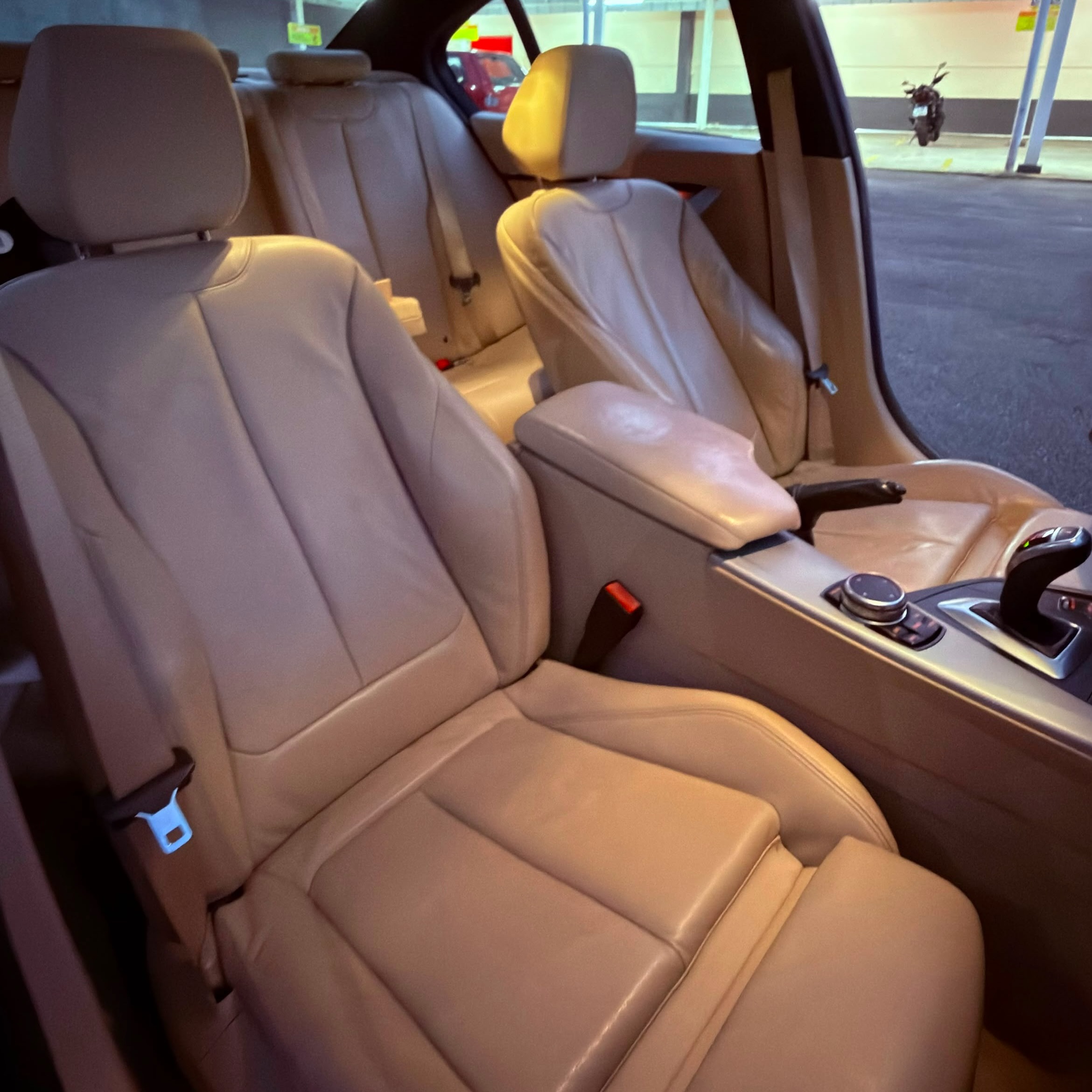 BMW 328I M SPORT - Imagem 10