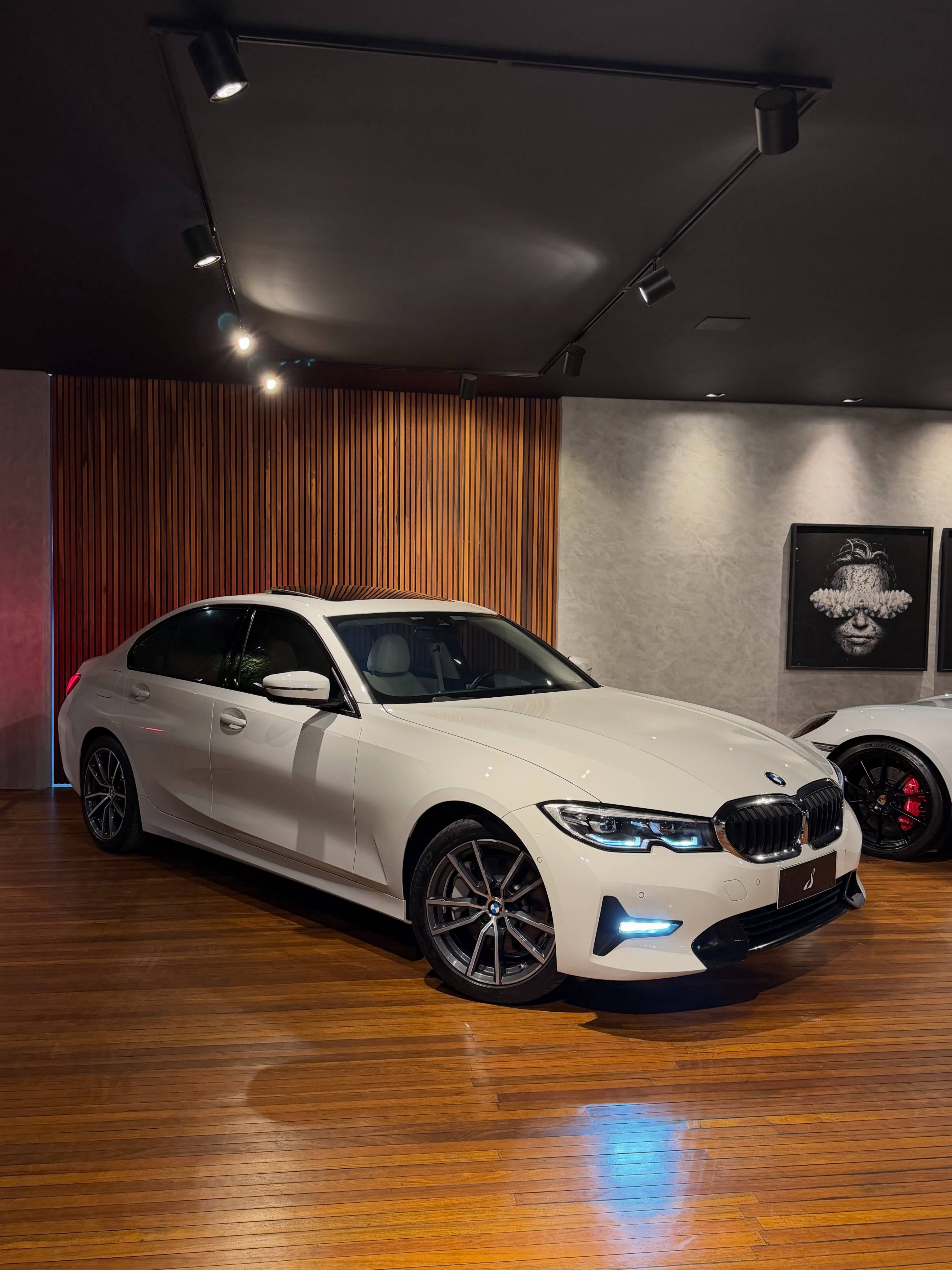 BMW 330 SPORT - Imagem 2