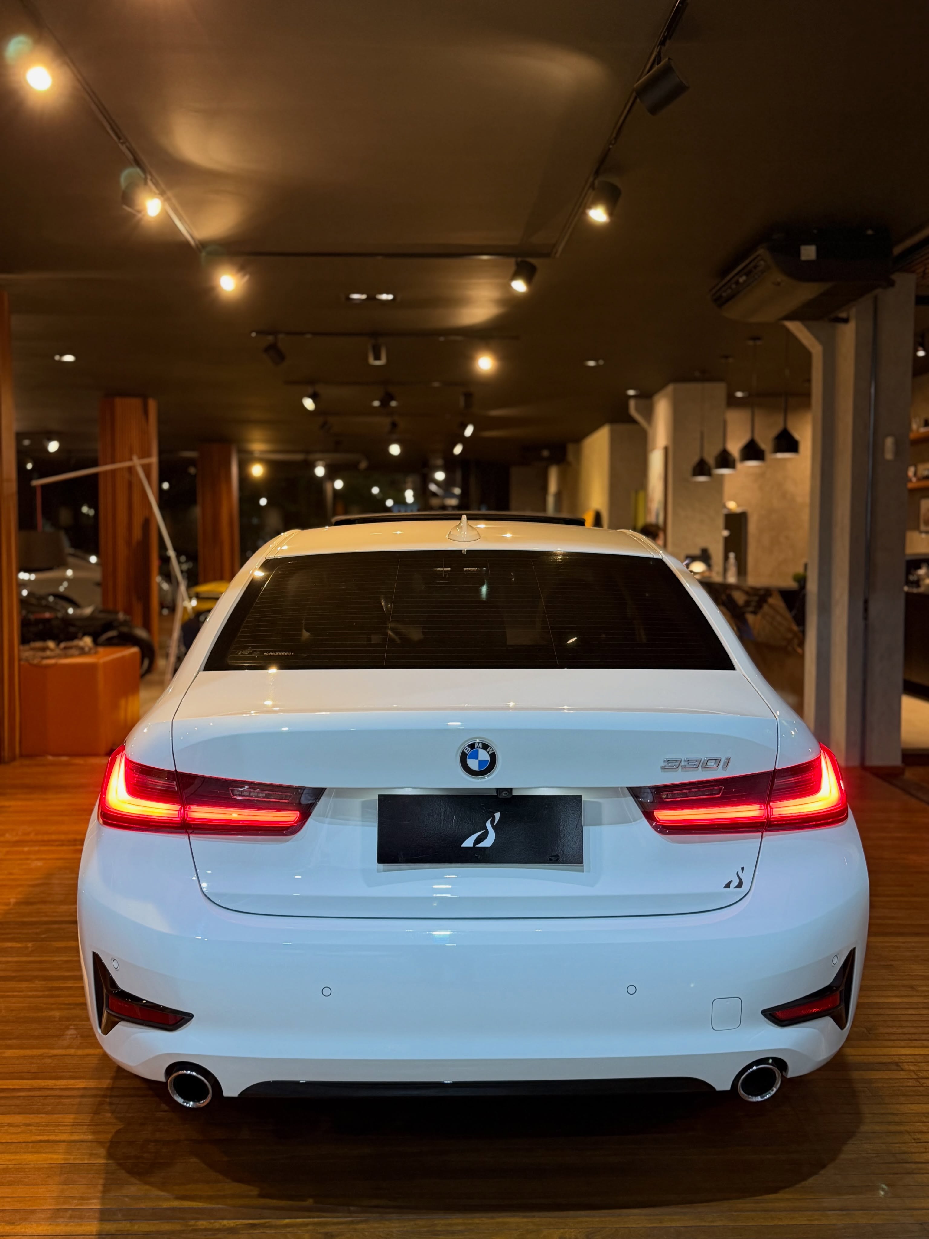 BMW 330 SPORT - Imagem 5