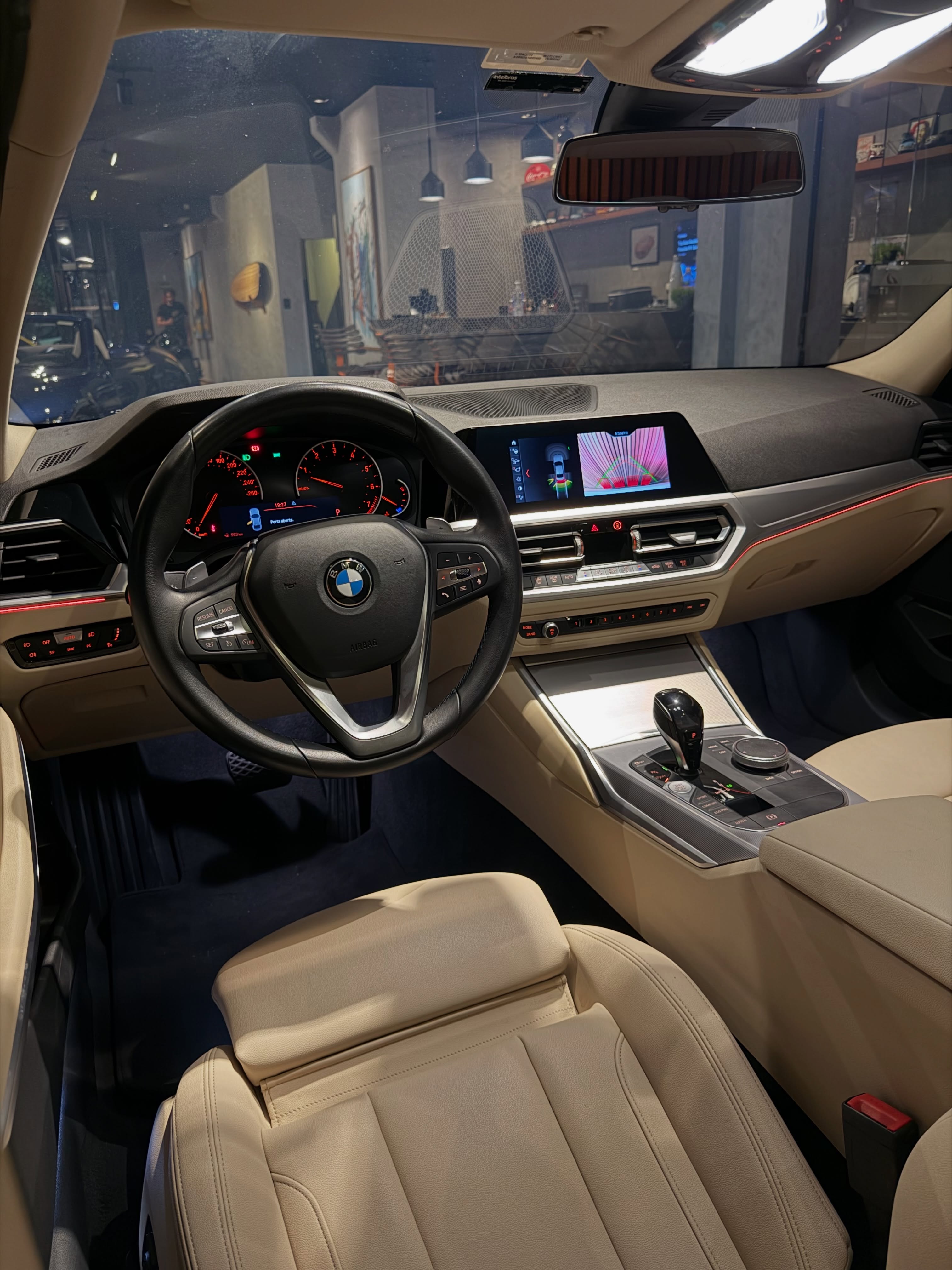 BMW 330 SPORT - Imagem 7