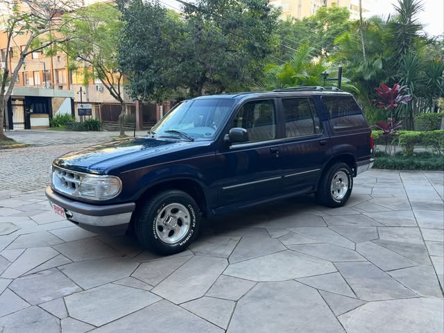 FORD EXPLORER XLT - Imagem 3