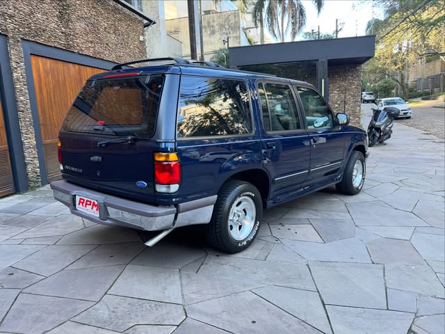 FORD EXPLORER XLT - Imagem 5
