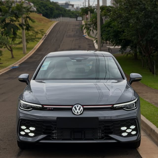 VOLKSWAGEN GOLF GTI - Imagem 3