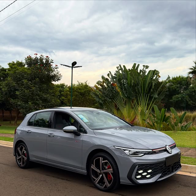 VOLKSWAGEN GOLF GTI - Imagem 7