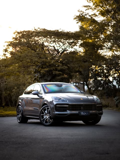 PORSCHE CAYENNE TURBO COUPÉ - Imagem 1