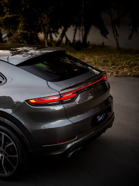 PORSCHE CAYENNE TURBO COUPÉ - Imagem 4