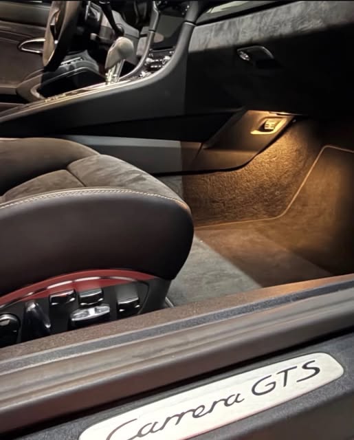 PORSCHE 911 GTS - Imagem 13