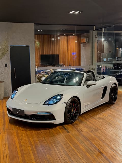 PORSCHE 718 BOXSTER 4.0 GTS - Imagem 12