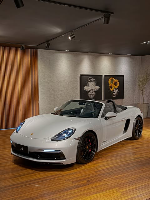PORSCHE 718 BOXSTER 4.0 GTS - Imagem 4