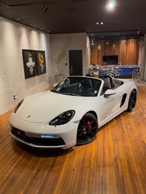 PORSCHE 718 BOXSTER 4.0 GTS - Imagem 7