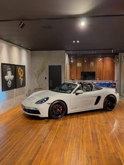 PORSCHE 718 BOXSTER 4.0 GTS - Imagem 8