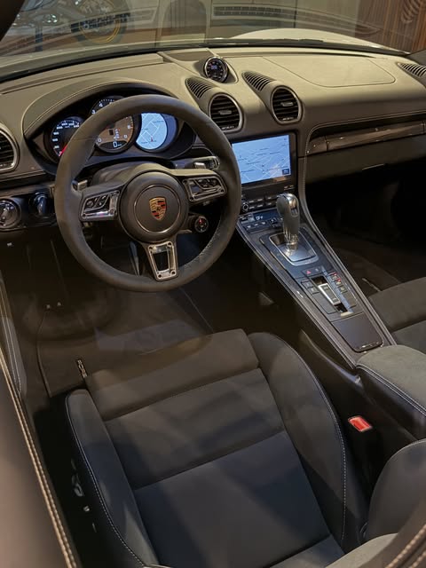 PORSCHE 718 BOXSTER 4.0 GTS - Imagem 10