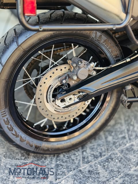 TRIUMPH TIGER 800 XCA - Imagem 14