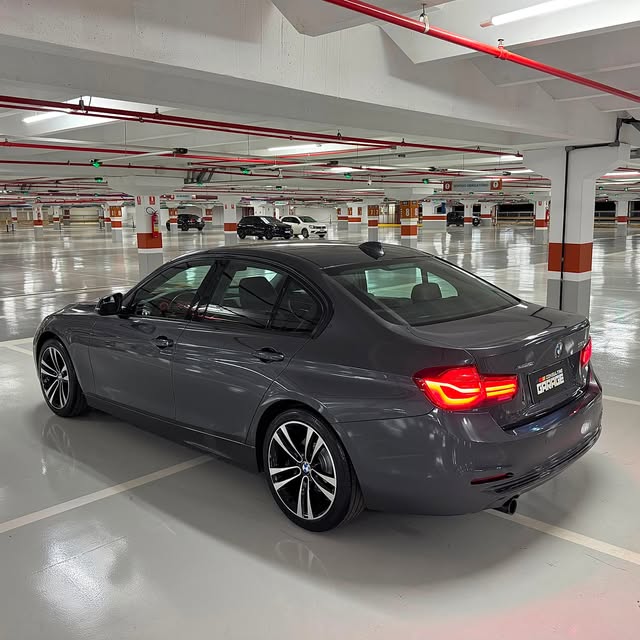 BMW 320I SPORT PLUS - Imagem 3