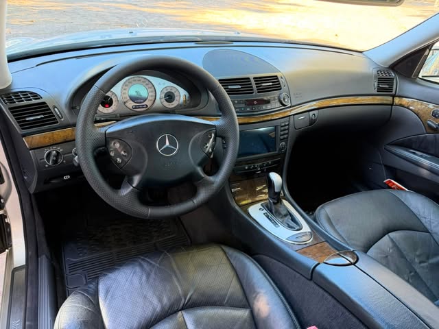 MERCEDES-BENZ E320 AVANTGARDE - Imagem 17