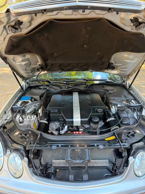 MERCEDES-BENZ E320 AVANTGARDE - Imagem 18