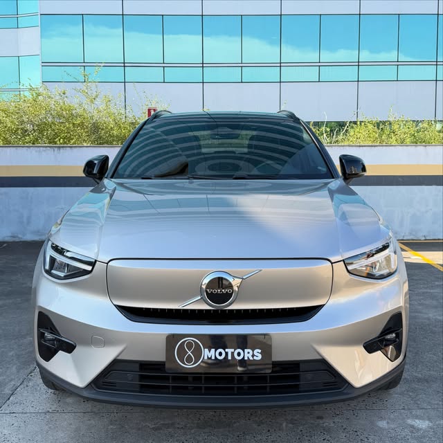 VOLVO XC40 RECHARGE PLUS - Imagem 2