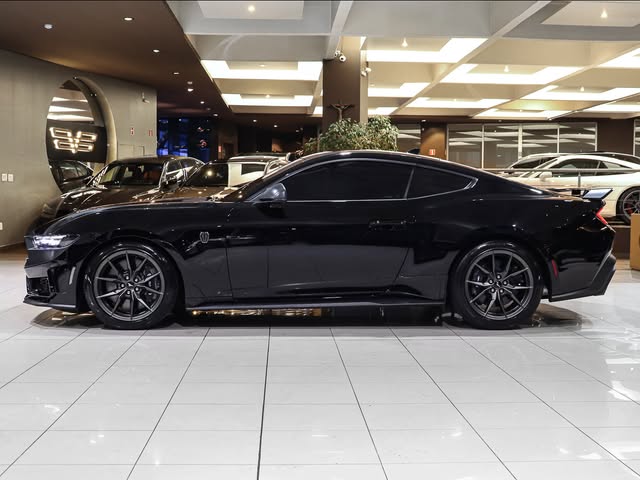 FORD MUSTANG DARK HORSE - Imagem 2