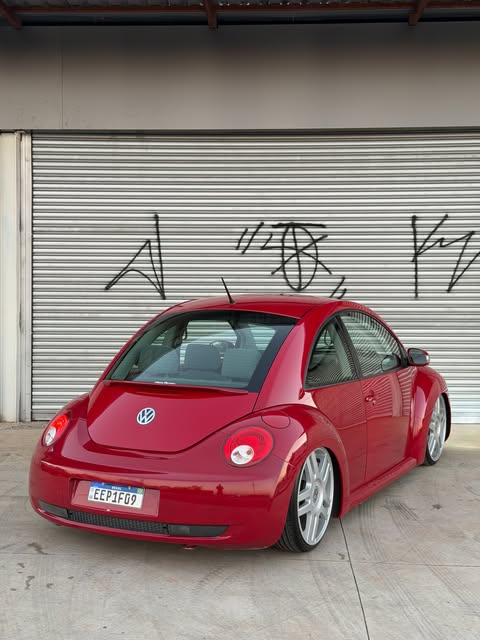 VOLKSWAGEN BEETLE - Imagem 4
