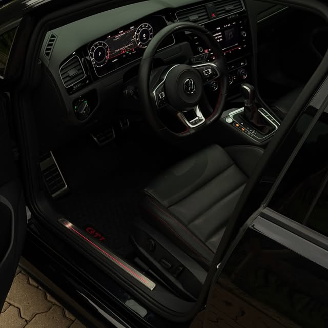 VOLKSWAGEN GOLF GTI 350TSI - Imagem 6