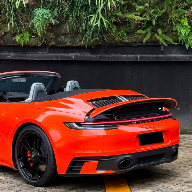 PORSCHE 911 CARRERA GTS - Imagem 16