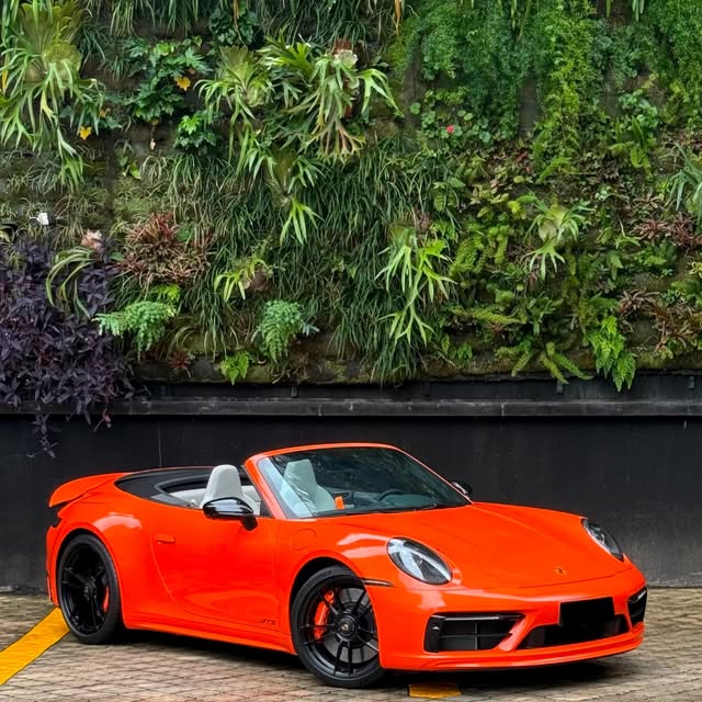 PORSCHE 911 CARRERA GTS - Imagem 4