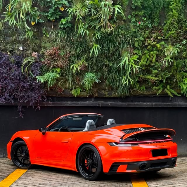 PORSCHE 911 CARRERA GTS - Imagem 6