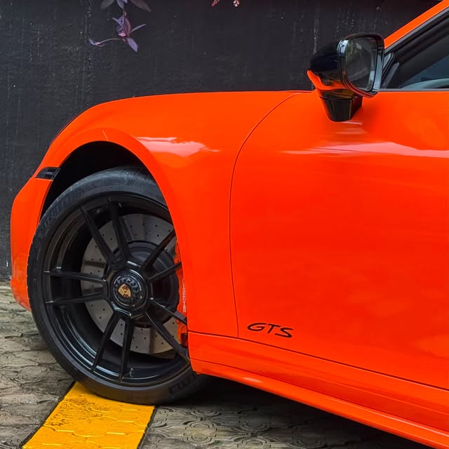 PORSCHE 911 CARRERA GTS - Imagem 10