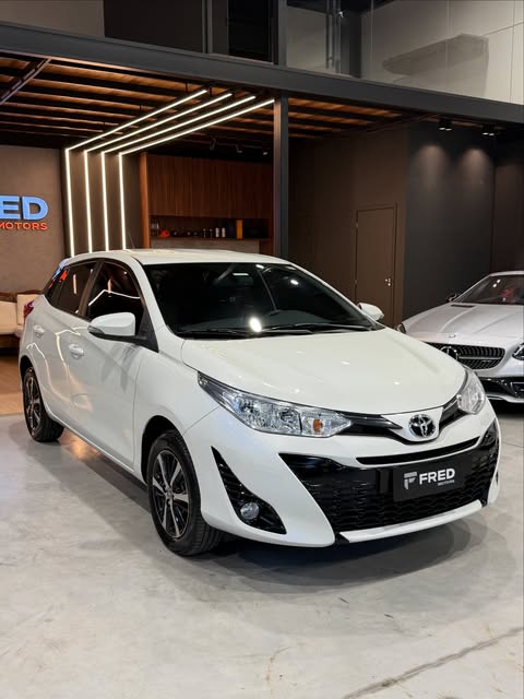 TOYOTA YARIS XS - Imagem 8
