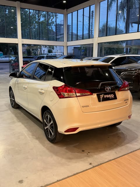 TOYOTA YARIS XS - Imagem 9