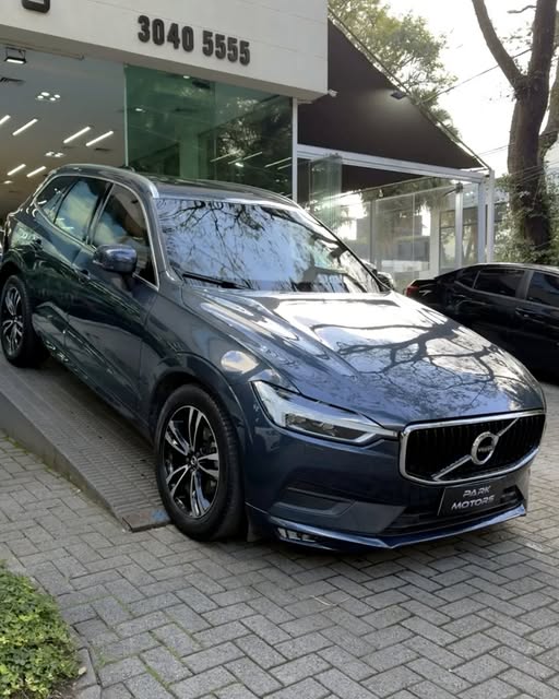 VOLVO XC60 MOMENTUM T5 AWD - Imagem 4