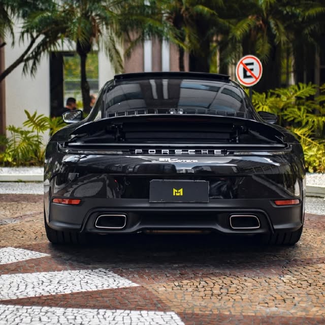 PORSCHE 911 CARRERA 992.2 - Imagem 5