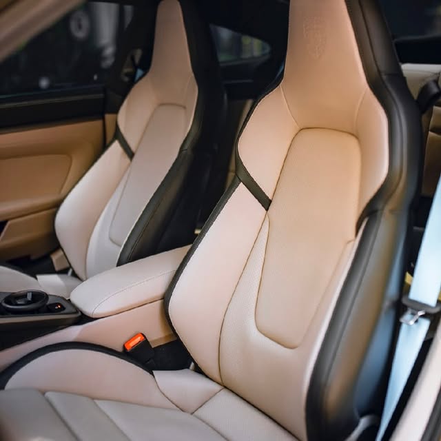 PORSCHE 911 CARRERA 992.2 - Imagem 8
