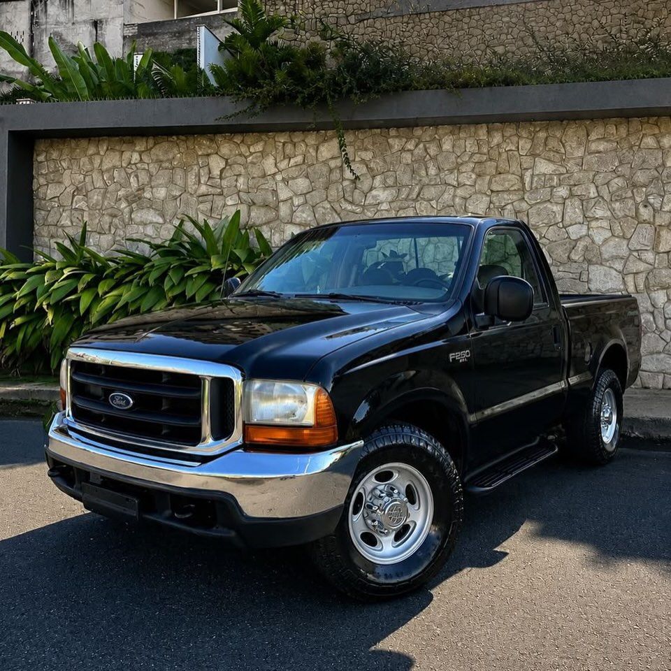 FORD F-250 XLT-L - Imagem 1