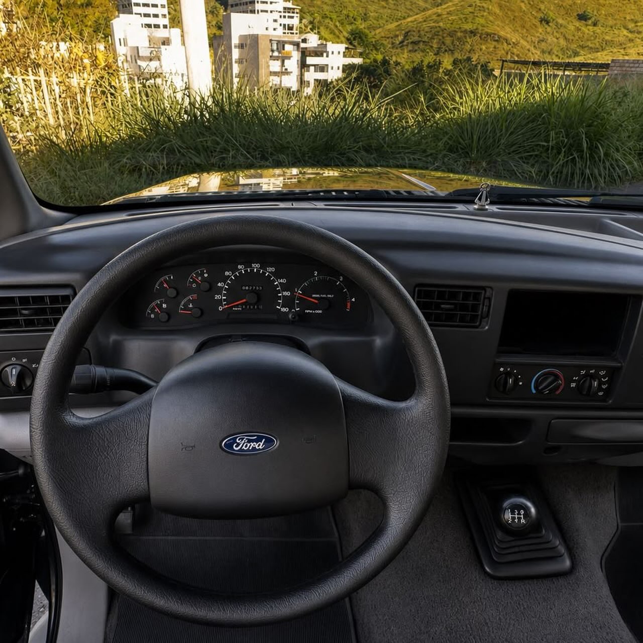 FORD F-250 XLT-L - Imagem 16