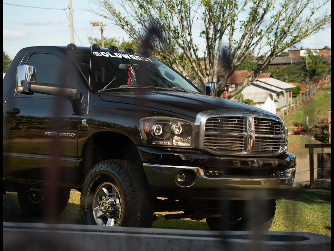 DODGE RAM 2500 SLT - Imagem 2