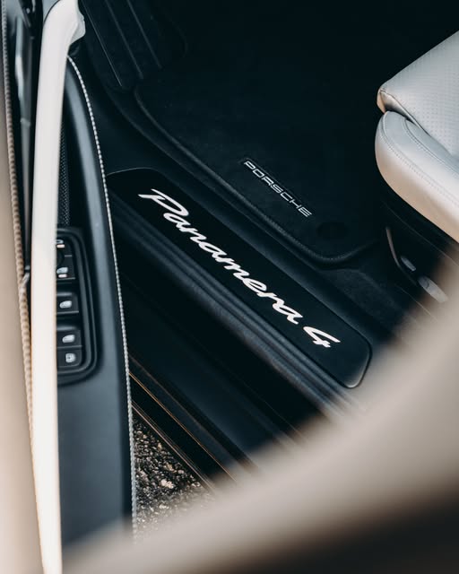 PORSCHE PANAMERA 4 - Imagem 6
